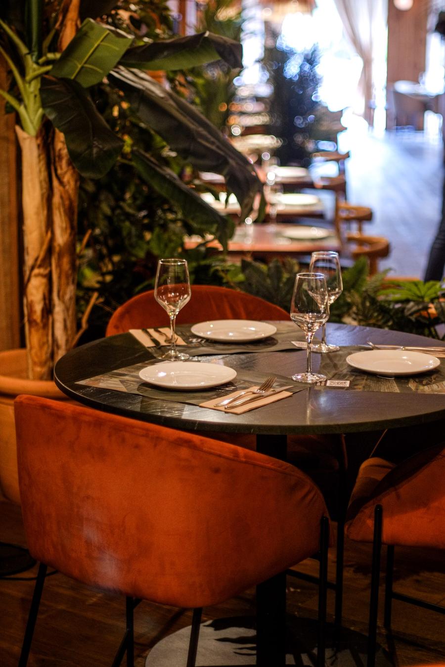 Restaurante Artillería ambiente — fotografía de interiores Sevilla