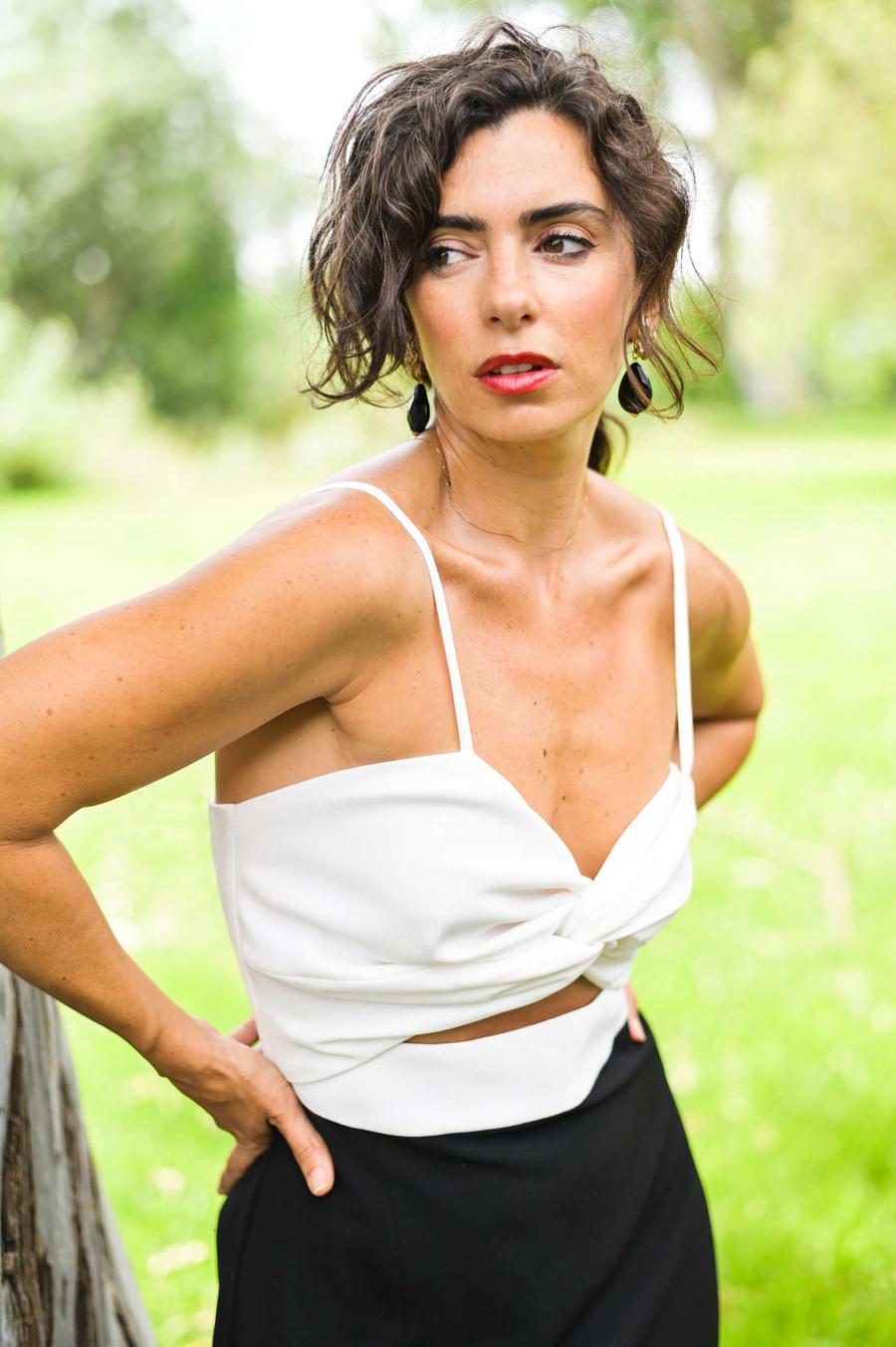 Fotografía editorial top blanco — María Zapata Design Sevilla